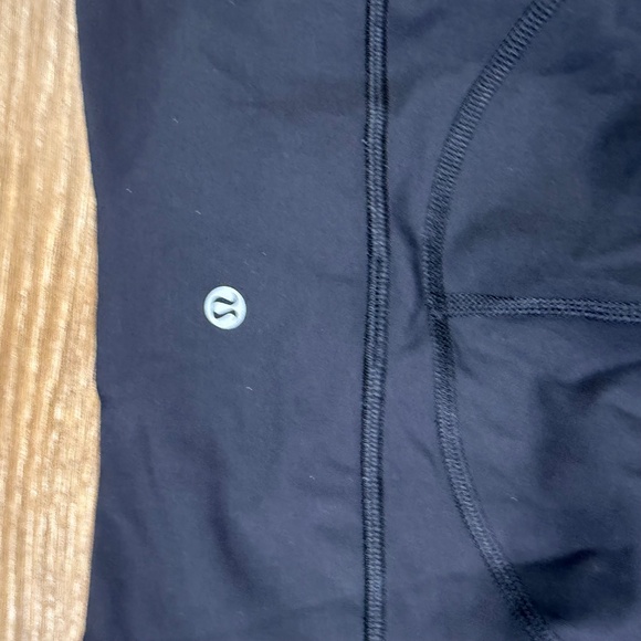 Lululemon All The Right Places Cropped Leggings Navy Blue, High-Rise 23" Sz 6 - Picture 3 of 10
